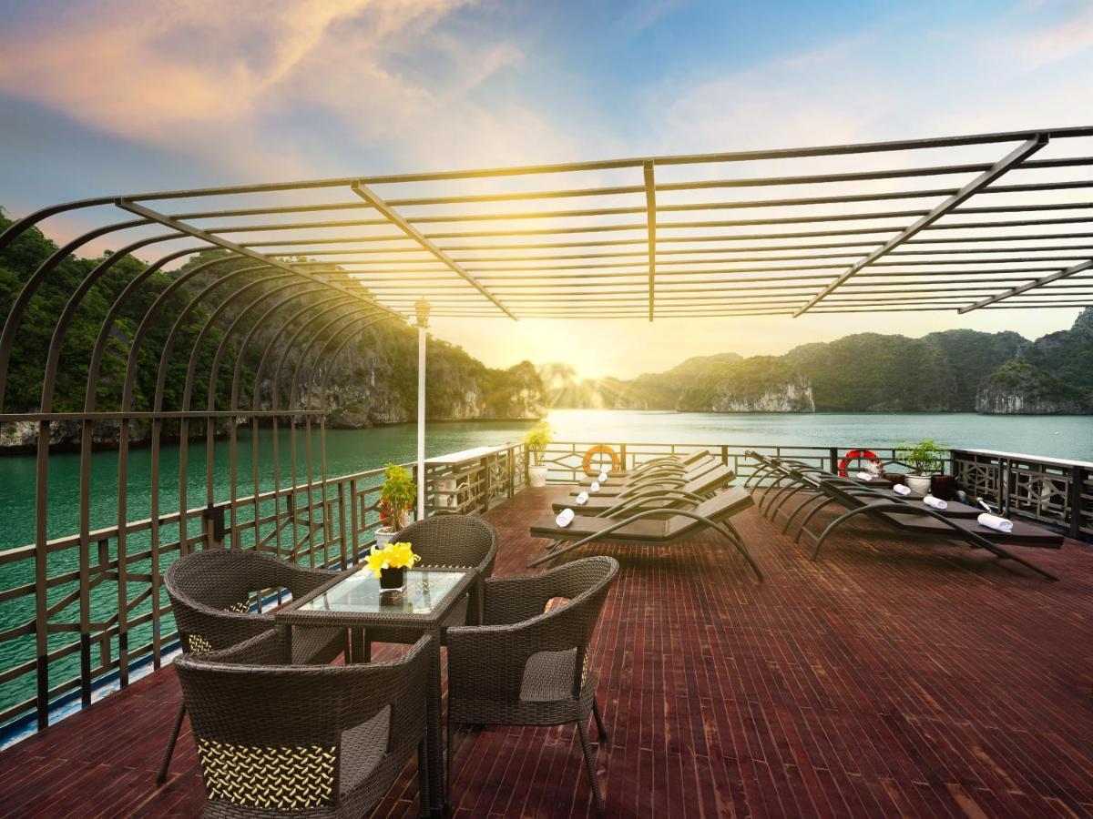 Hotel La Pandora Boutique Cruises Ha Long Exteriér fotografie