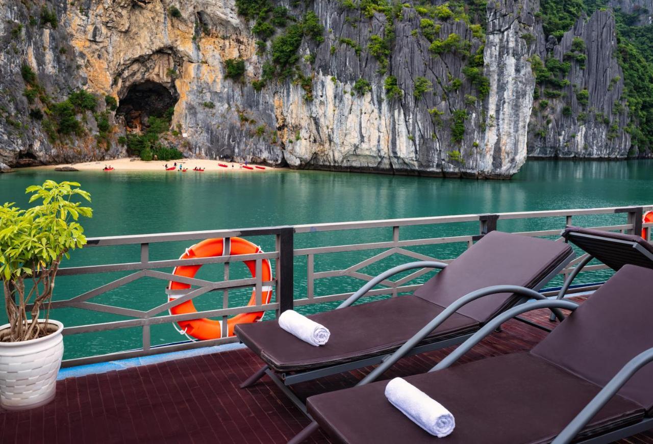 Hotel La Pandora Boutique Cruises Ha Long Exteriér fotografie