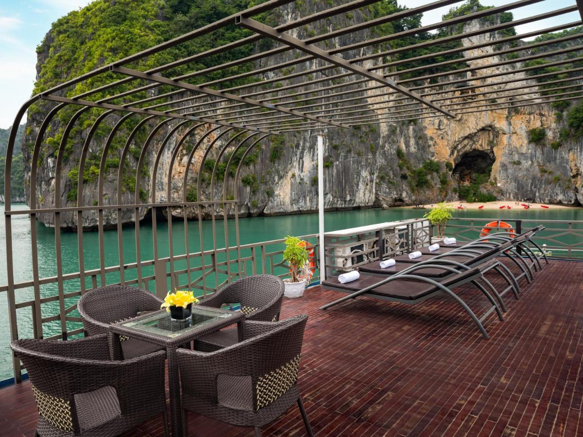 Hotel La Pandora Boutique Cruises Ha Long Exteriér fotografie