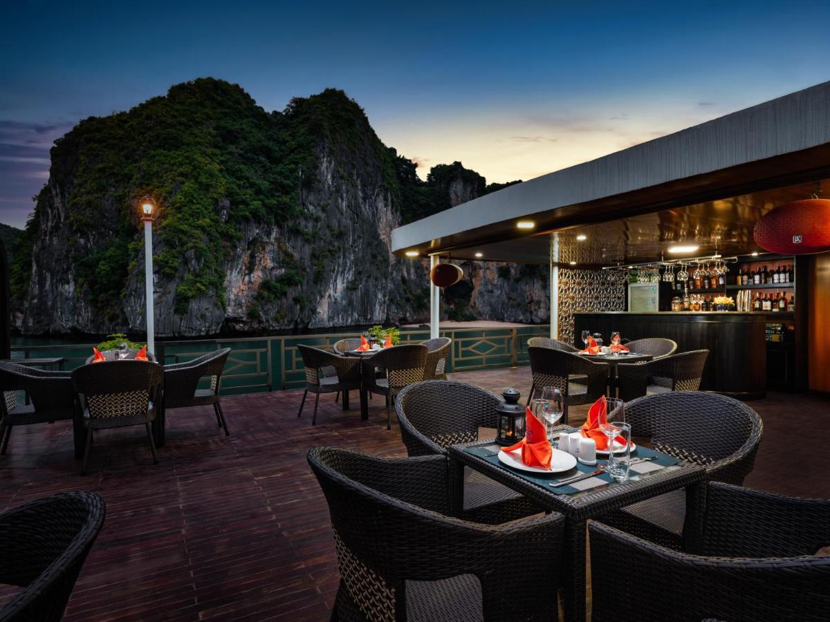 Hotel La Pandora Boutique Cruises Ha Long Exteriér fotografie